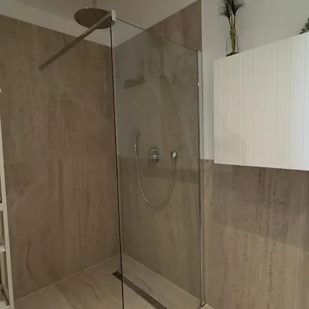 Luxurioese Wohlfuehloase Im Neusser Stadionviertel - Blnm Neuss