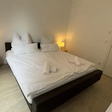 Luxurioese Wohlfuehloase Im Neusser Stadionviertel - Blnm Apartmán