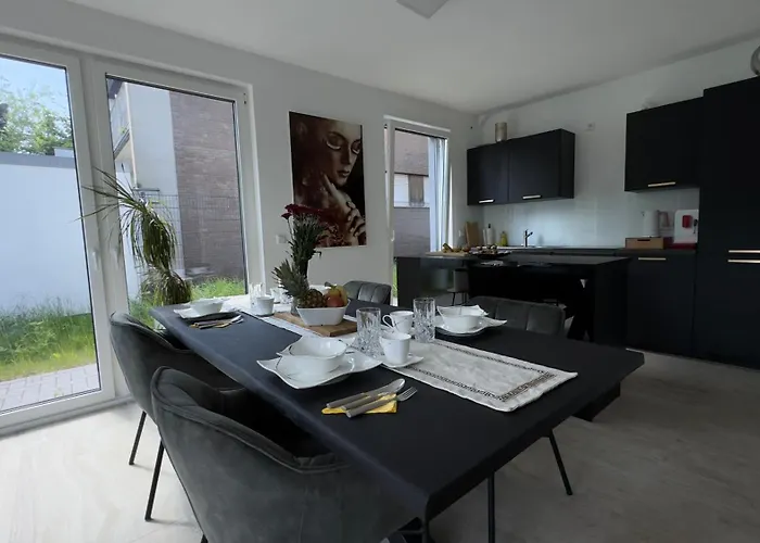 아파트 Luxurioese Wohlfuehloase Im Neusser Stadionviertel - Blnm 노이스