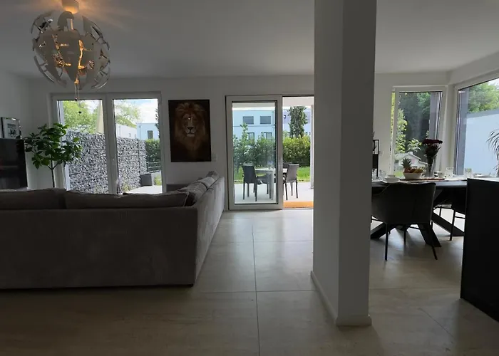 Luxurioese Wohlfuehloase Im Neusser Stadionviertel - Blnm *