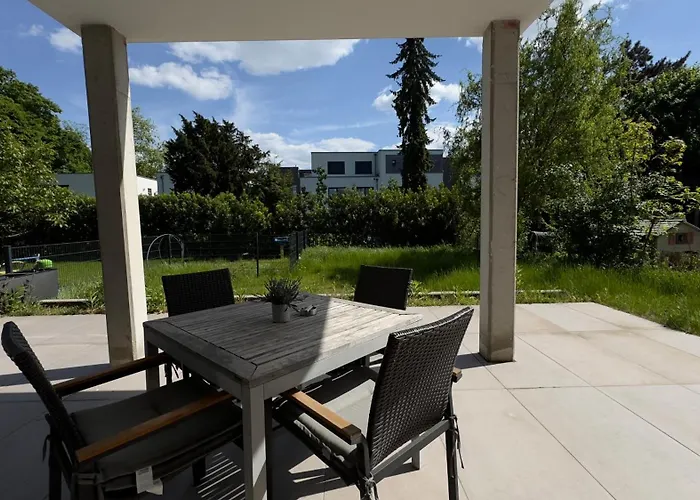 아파트 Luxurioese Wohlfuehloase Im Neusser Stadionviertel - Blnm